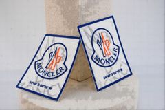 4-цветные этикетки с трафаретной печатью толщиной 0,5 мм, прозрачный ТПУ для одежды