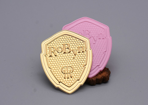 Жара изготовленного на заказ Degradable значка TPU отливая в форму выбила логотип для одежды