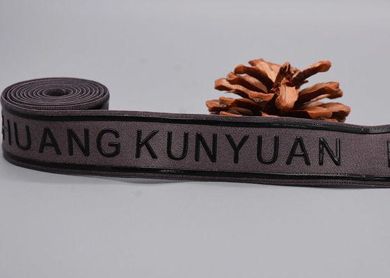 Одежды используют не эластичную резиновую ленту выскальзывания с напечатанным таможней сияющим логотипом силикона