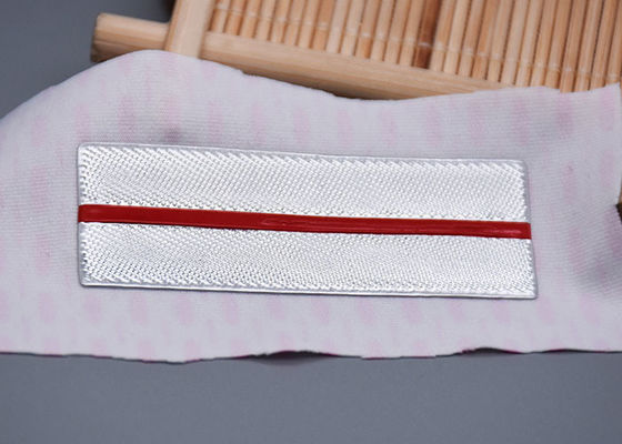 Ярлыки передачи тепла логотипа Debossed цвета TPU 2 для одежд